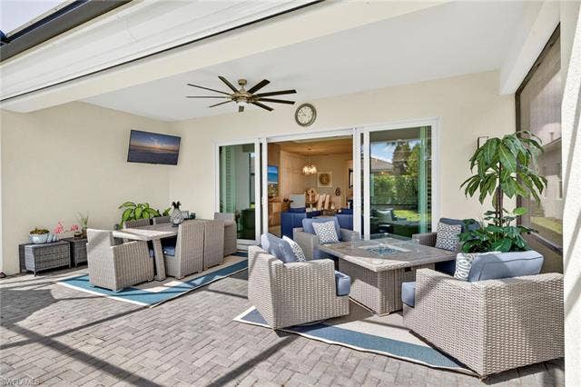 16717 Gilroy St, Bonita Springs, FL 34135 Enjoy the football games while lounging on your rear lanai! Center opening doors from great room...