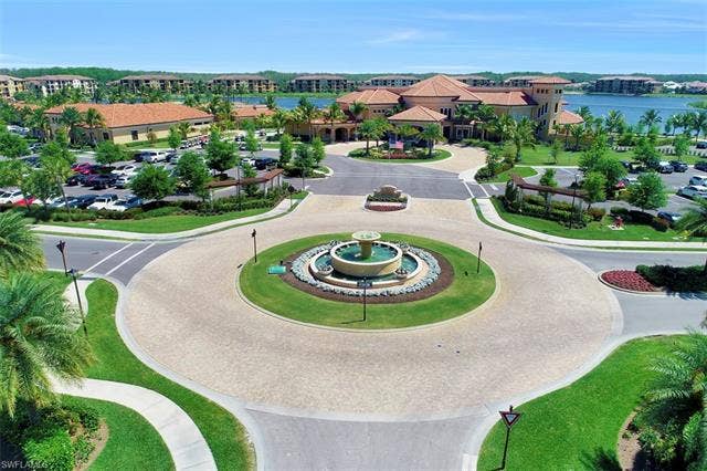 28085 Wicklow Ct, Bonita Springs, FL 34135 Entrance to Amenity Center