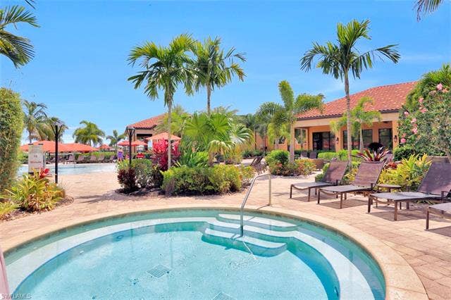 28085 Wicklow Ct, Bonita Springs, FL 34135 Hot Tub at Community Pool