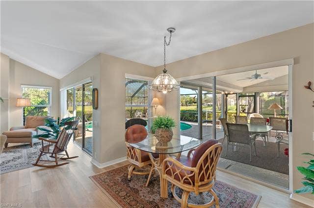 13201 Bridgeford Ave, Bonita Springs, FL 34135 Breakfast area