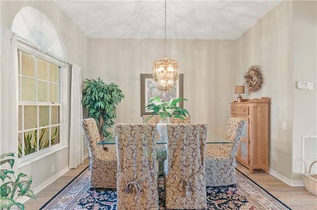 13201 Bridgeford Ave, Bonita Springs, FL 34135 Dining room