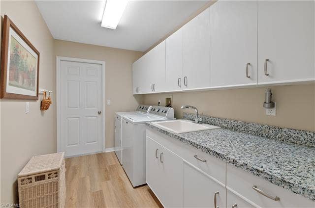 13201 Bridgeford Ave, Bonita Springs, FL 34135 Laundry room
