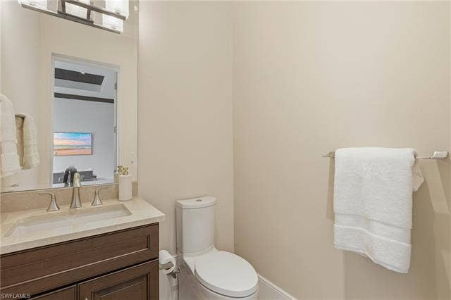 11821 Via Cassina Ct, Miromar Lakes, FL 33913 pool bath