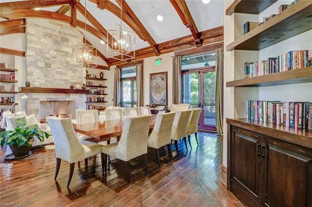 10000 Isola Way, Miromar Lakes, FL 33913 Clubhouse library