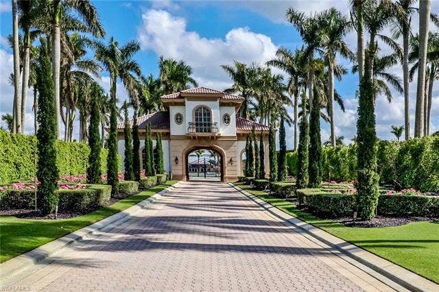 10000 Isola Way, Miromar Lakes, FL 33913 Welcome to Miromar Lakes