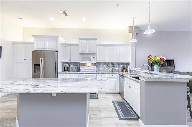 8641 Piazza Del Lago Cir, #203, Estero, FL 33928 8641 Piazza Del Lago Cir, #203, Estero, FL 33928