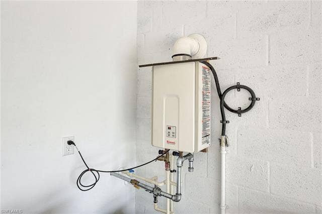 18298 Ridgeline Dr, Estero, FL 33928 Detailed view of concrete block wall and water heater