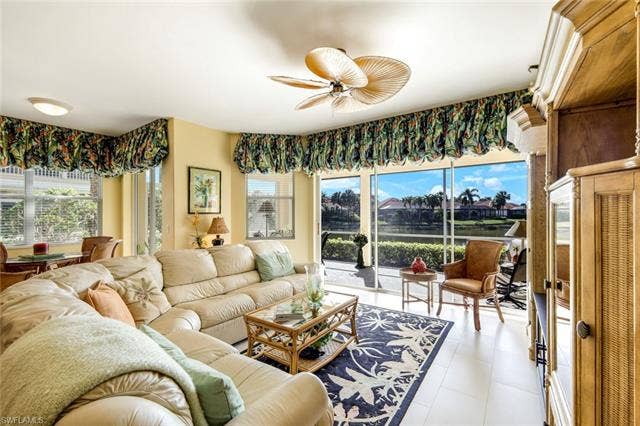 20667 Wildcat Run Dr, #101, Estero, FL 33928 Living area with ceiling fan