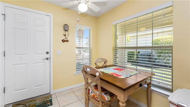 15127 Reef Ln, Bonita Springs, FL 34135 Eat-in kitchen