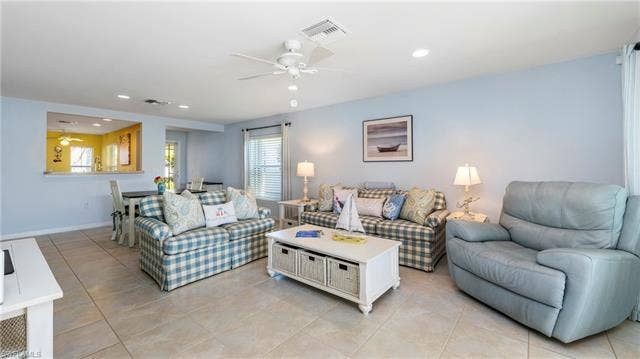 15127 Reef Ln, Bonita Springs, FL 34135 Open and bright LR