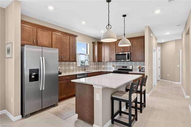 20548 Pebble Glen Dr, Estero, FL 33928 20548 Pebble Glen Dr, Estero, FL 33928