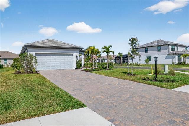 20548 Pebble Glen Dr, Estero, FL 33928 20548 Pebble Glen Dr, Estero, FL 33928