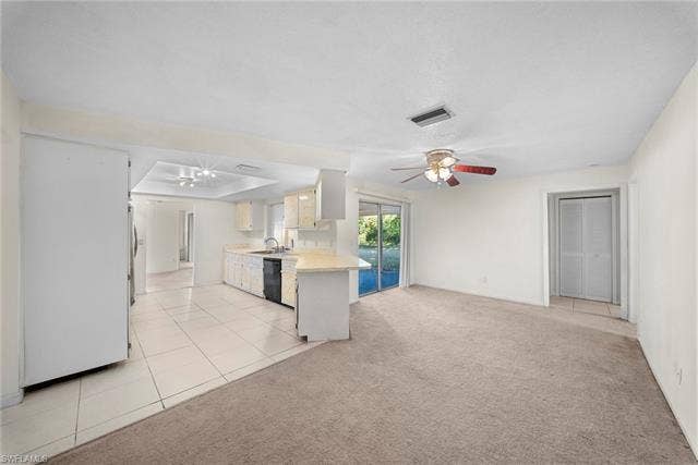 219 46th Ter, Cape Coral, FL 33904 219 46th Ter, Cape Coral, FL 33904