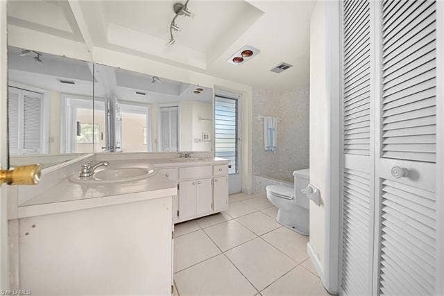 219 46th Ter, Cape Coral, FL 33904 219 46th Ter, Cape Coral, FL 33904