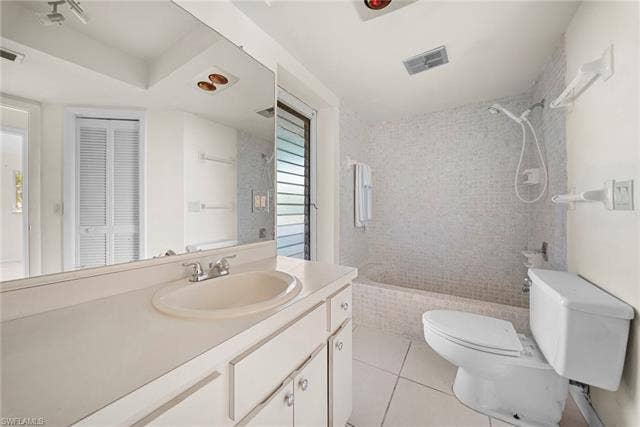 219 46th Ter, Cape Coral, FL 33904 219 46th Ter, Cape Coral, FL 33904