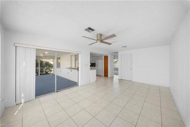 624 35th St, Cape Coral, FL 33904 624 35th St, Cape Coral, FL 33904
