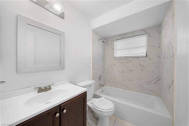 624 35th St, Cape Coral, FL 33904 624 35th St, Cape Coral, FL 33904