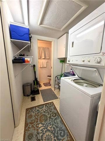 4621 E Liberty Ln, Estero, FL 33928 4621 E Liberty Ln, Estero, FL 33928
