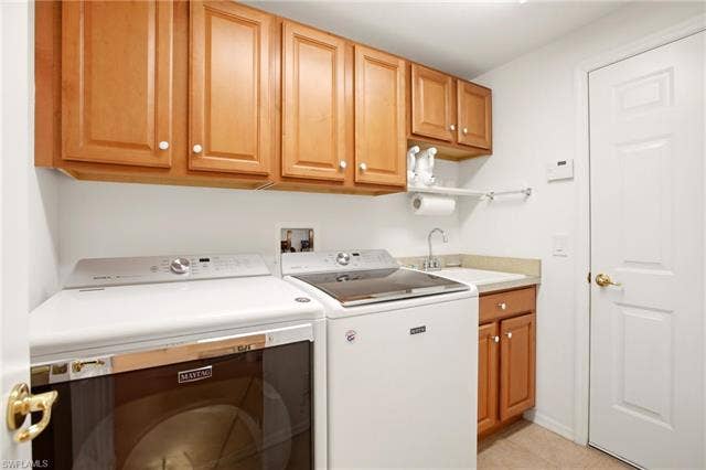 9221 Spanish Moss Way, Bonita Springs, FL 34135 Laundry