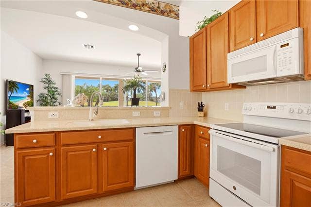 9221 Spanish Moss Way, Bonita Springs, FL 34135 Kitchen