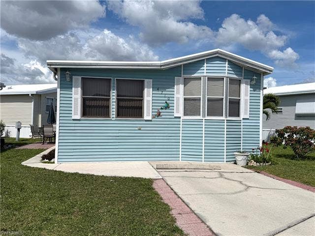 4710 W Pilgrims Way, Estero, FL 33928 4710 W Pilgrims Way, Estero, FL 33928