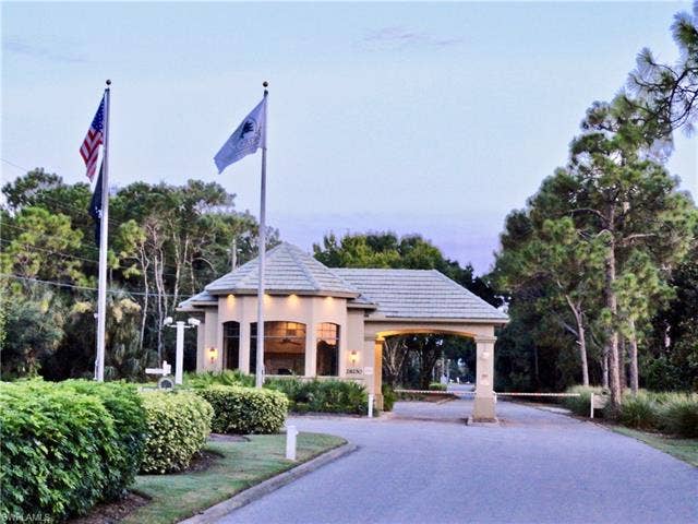 12654 Buttonbush Pl, Bonita Springs, FL 34135 Gate house with 24 hourguard, to assist.