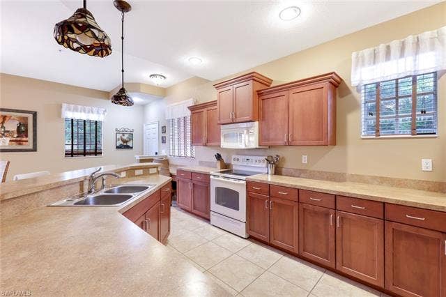 8721 Piazza Del Lago Cir, #205, Estero, FL 33928 8721 Piazza Del Lago Cir, #205, Estero, FL 33928