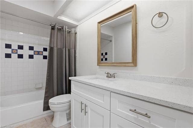 208 Aviation Pkwy, Cape Coral, FL 33904 Guest Bathoom