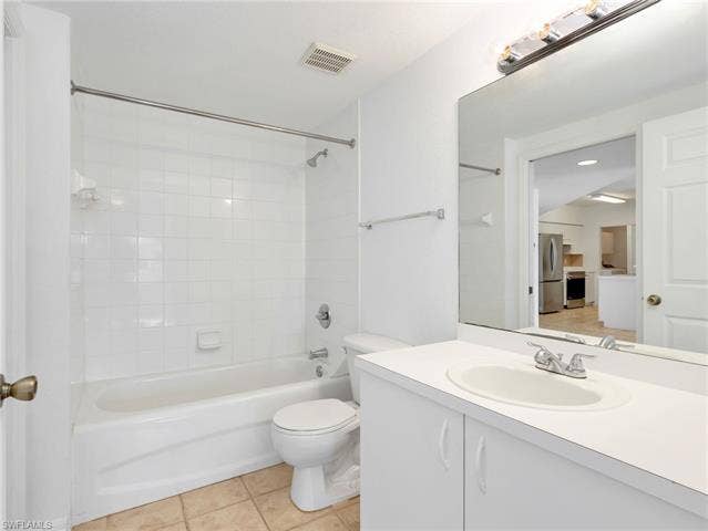 27087 Matheson Ave, #101, Bonita Springs, FL 34135 Guest Bathroom With Tub Shower Combo
