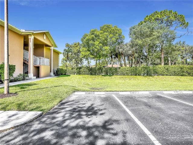 27087 Matheson Ave, #101, Bonita Springs, FL 34135 Assigned Parking Spot #12-101 Directly Next to the Building