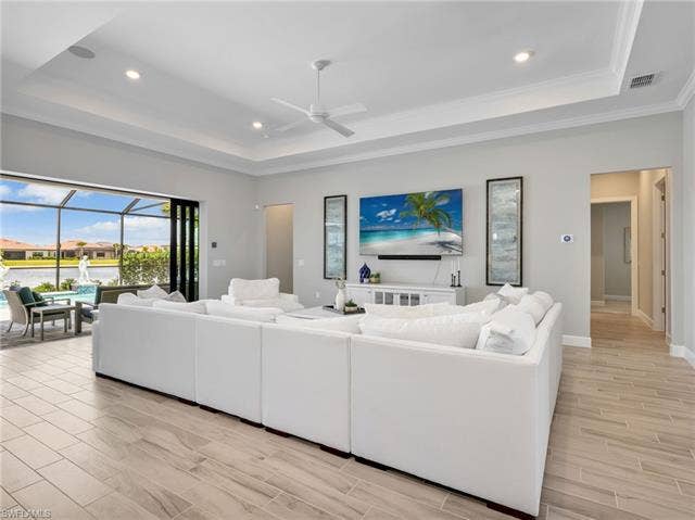 21064 Hallandale Dr, Estero, FL 33928 21064 Hallandale Dr, Estero, FL 33928