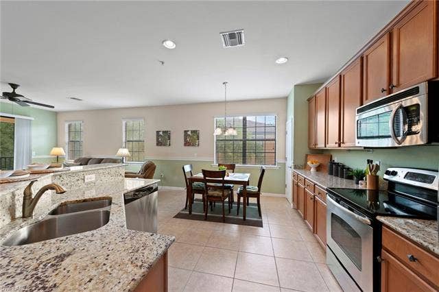 3712 Pino Vista Way, #4, Estero, FL 33928 3712 Pino Vista Way, #4, Estero, FL 33928