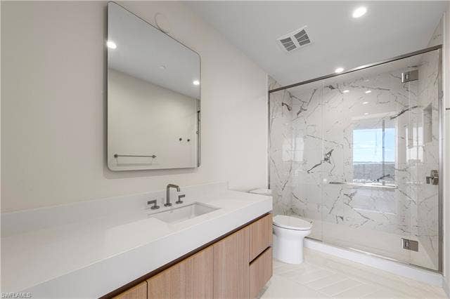 5100 Seagrass Blvd, #503, Bonita Springs, FL 34134 Secondary VIP Ensuite Bathroom