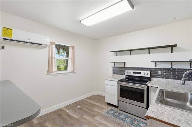 17900 Devore Ln, Fort Myers, FL 33913 Downstairs apartment kitchen