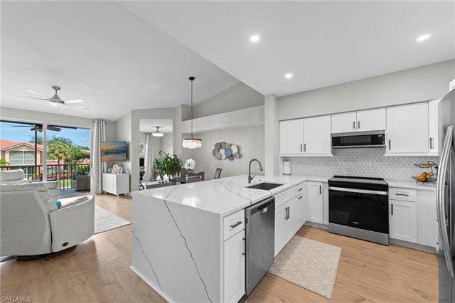 20261 Estero Gardens Cir, #207, Estero, FL 33928 20261 Estero Gardens Cir, #207, Estero, FL 33928
