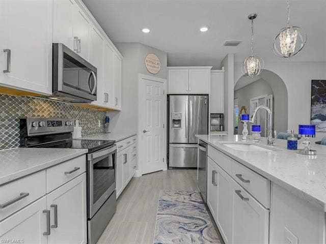 17581 Ashcomb Way, Estero, FL 33928 17581 Ashcomb Way, Estero, FL 33928