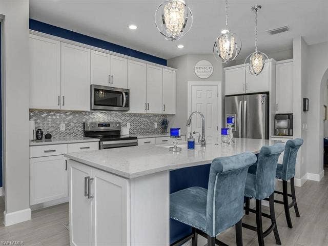 17581 Ashcomb Way, Estero, FL 33928 17581 Ashcomb Way, Estero, FL 33928