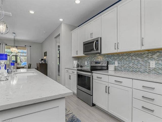 17581 Ashcomb Way, Estero, FL 33928 17581 Ashcomb Way, Estero, FL 33928