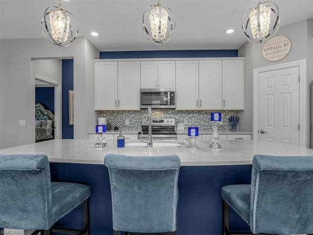 17581 Ashcomb Way, Estero, FL 33928 17581 Ashcomb Way, Estero, FL 33928