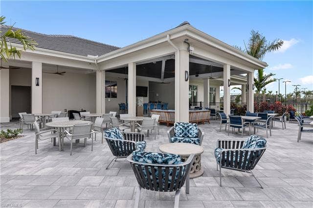 14083 Blue Bay Cir, Fort Myers, FL 33913 Outside Bar Area