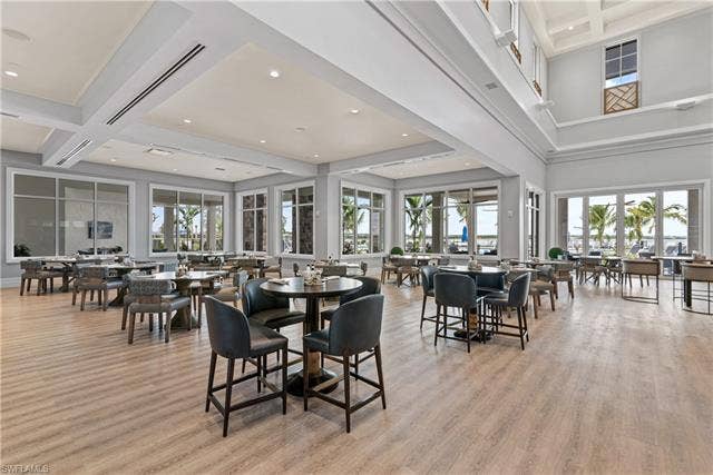 14083 Blue Bay Cir, Fort Myers, FL 33913 Wildblue Dining