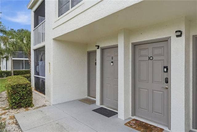 132 Santa Clara Dr, #10, Naples, FL 34104 Exterior entry