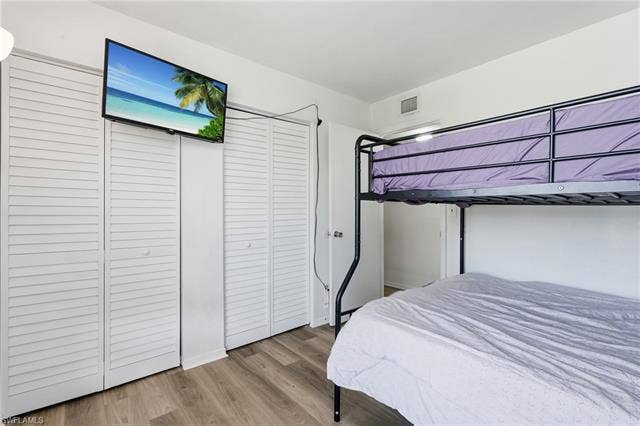 132 Santa Clara Dr, #10, Naples, FL 34104 Bedroom