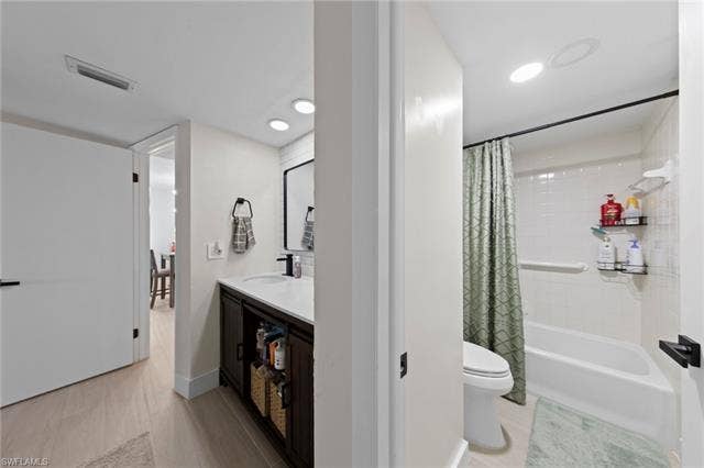 25808 Cockleshell Dr, #114, Bonita Springs, FL 34135 25808 Cockleshell Dr, #114, Bonita Springs, FL 34135