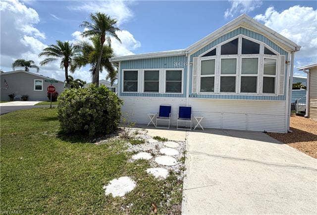 4701 W Mayflower Way, Estero, FL 33928 4701 W Mayflower Way, Estero, FL 33928