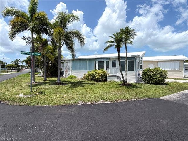 4701 W Mayflower Way, Estero, FL 33928 4701 W Mayflower Way, Estero, FL 33928