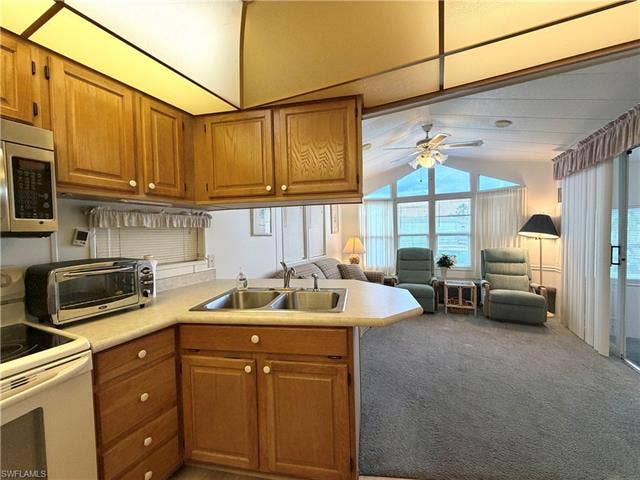 4701 W Mayflower Way, Estero, FL 33928 4701 W Mayflower Way, Estero, FL 33928