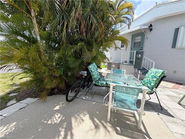 4701 W Mayflower Way, Estero, FL 33928 4701 W Mayflower Way, Estero, FL 33928