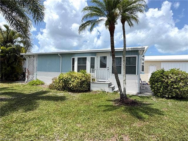 4701 W Mayflower Way, Estero, FL 33928 4701 W Mayflower Way, Estero, FL 33928