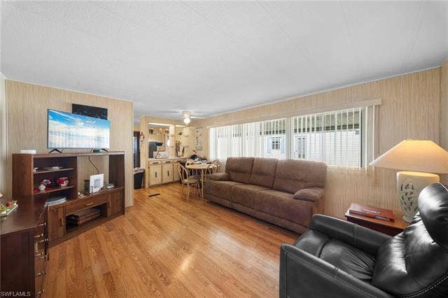 455 Cape Florida Way, Naples, FL 34104 455 Cape Florida Way, Naples, FL 34104